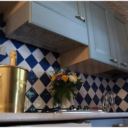 캠프장 Baia Saraceno 팔라우