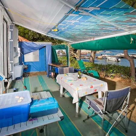 Baia Saraceno Kamp alanı