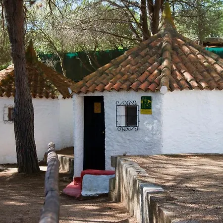 Baia Saraceno Kamp alanı *