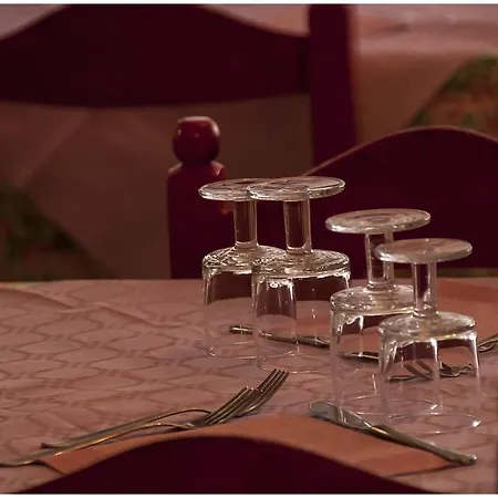 Baia Saraceno אתר קמפינג פאלאו