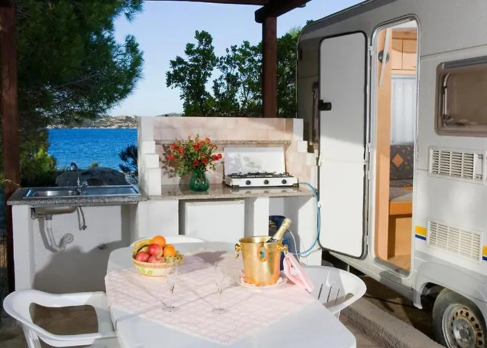 Baia Saraceno 营地 *