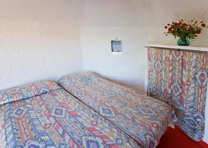 Baia Saraceno 营地